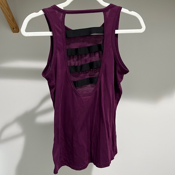 Victoria sport tank top size small - Picture 4 of 6